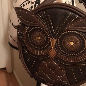 Owl face round purse rare Loungefly leather
